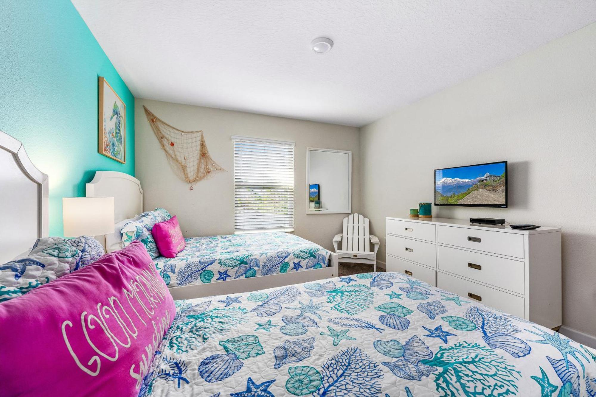 Happy House Cheerful 4-b Townhome Championsgate Holiday home *
